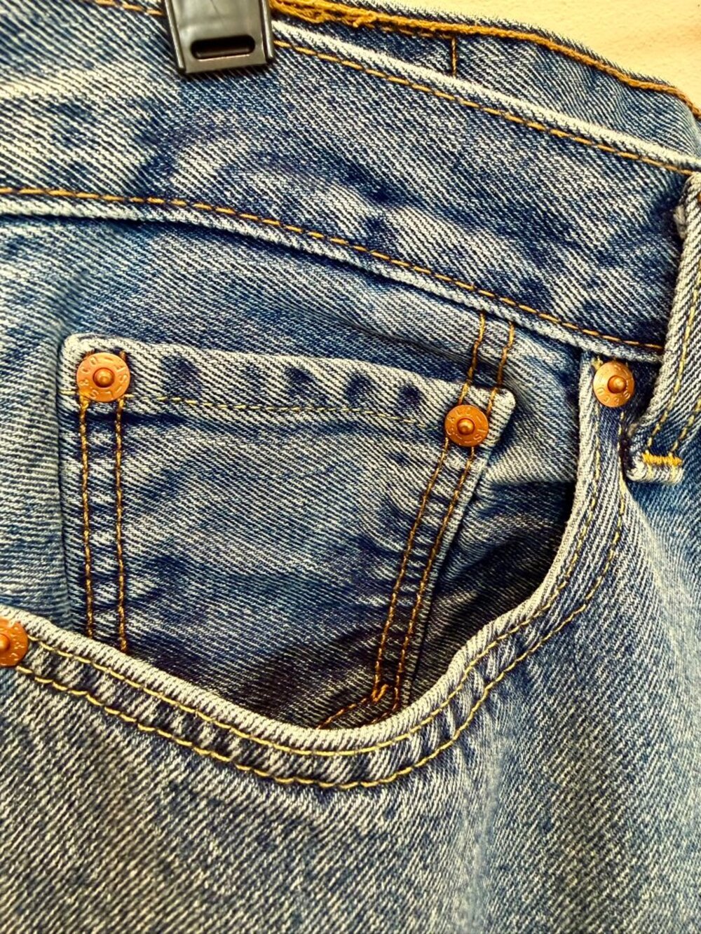 Levi’s 550 Relaxed Fit Jeans W33 L32 • Men’s Denim • Broken‑In • Pocket Patch - Picture 12 of 16